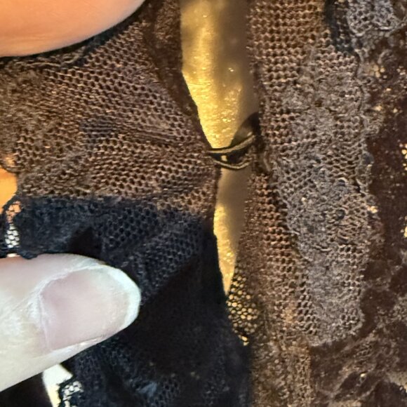 Women's Vintage Express Velvet and Lace Tie Front Shirt Blouse Size 7/8 Stunning - Picture 8 of 9